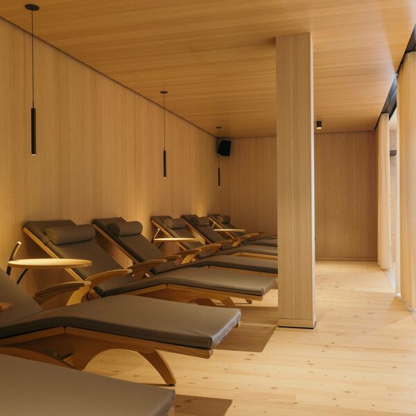 Wellness hotel with spa ☛ Zermatt with saunas & lounge